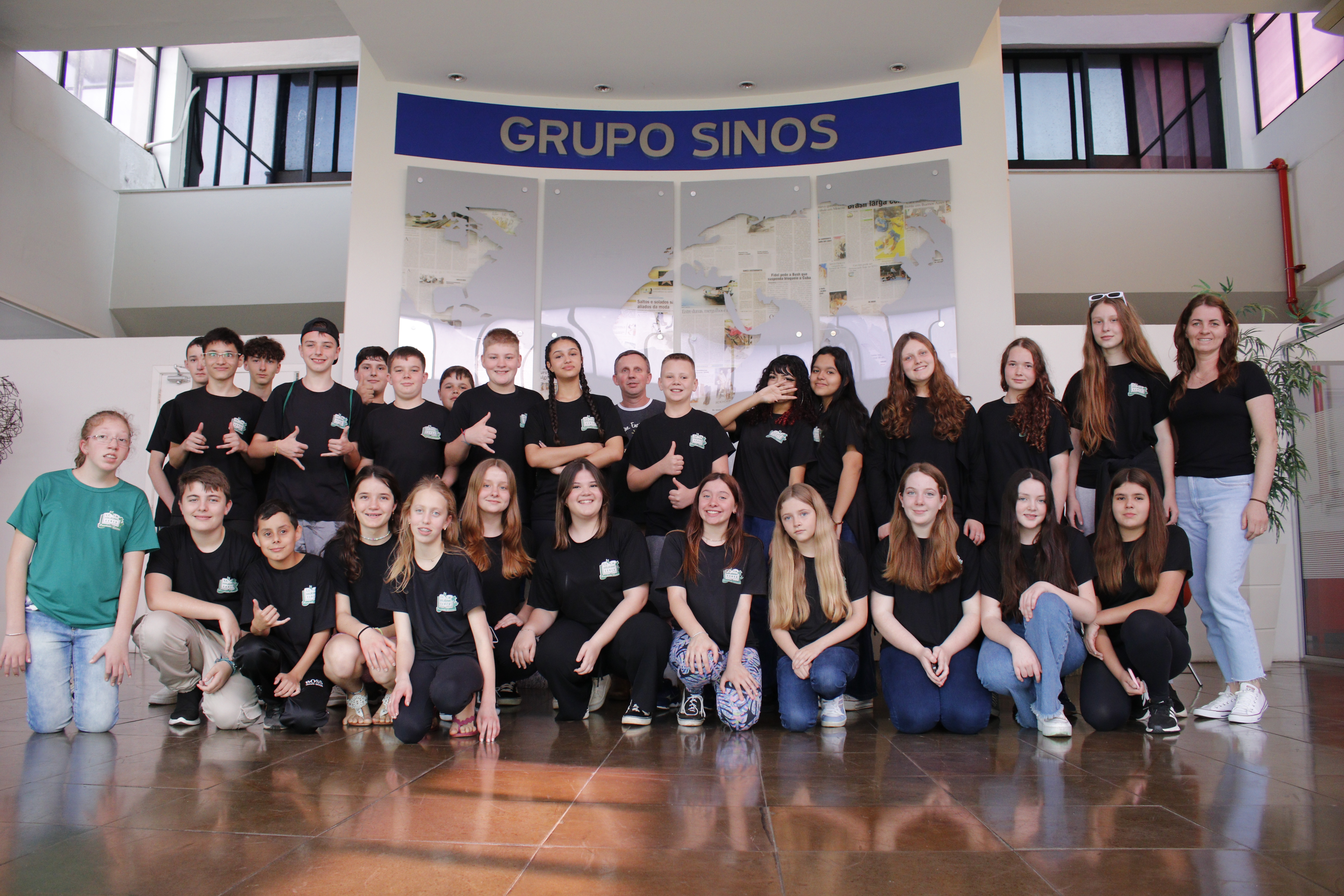 Escola de Presidente Lucena visita o Grupo Sinos