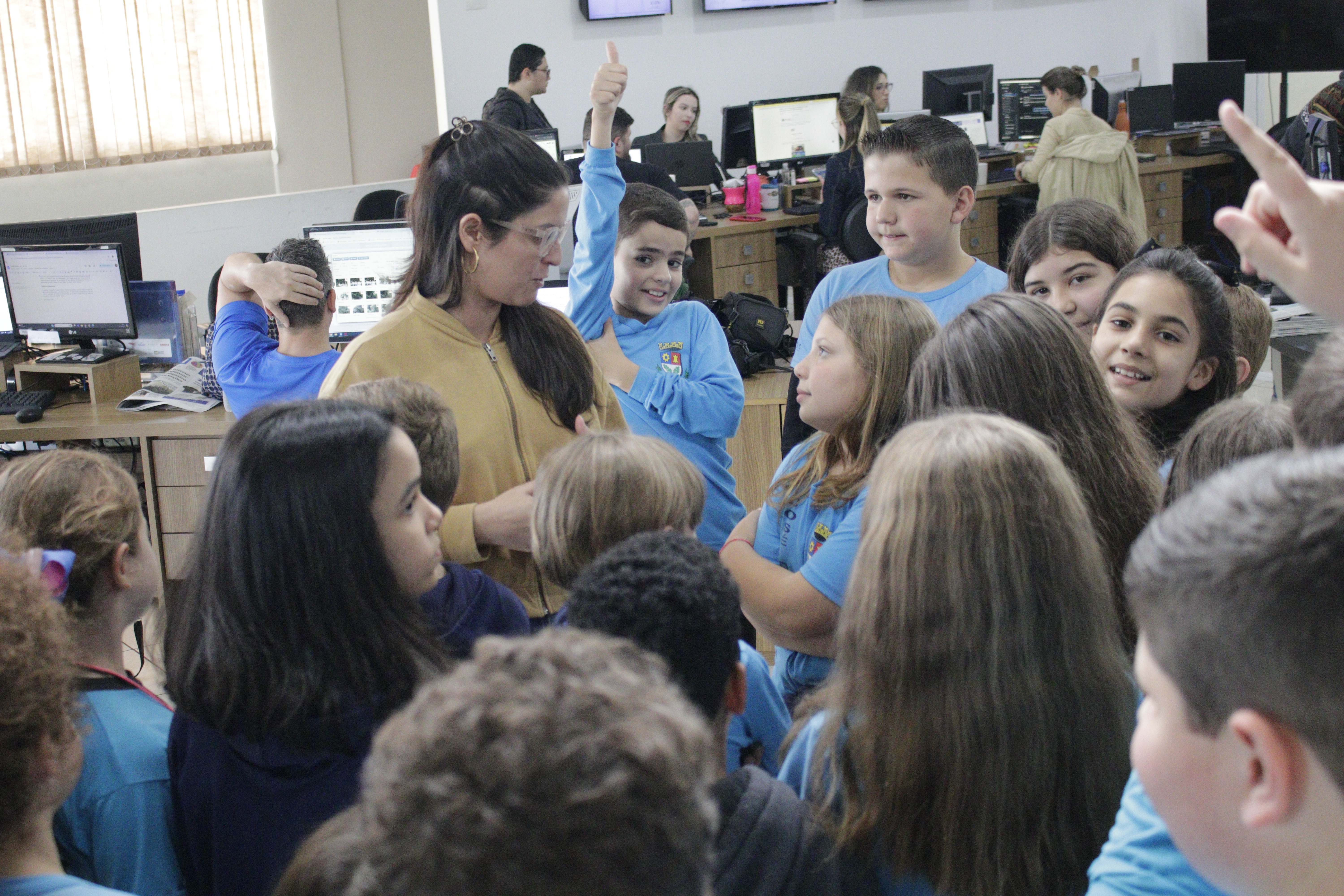 Alunos da Escola José de Alencar em Visita Educativa no Grupo Sinos