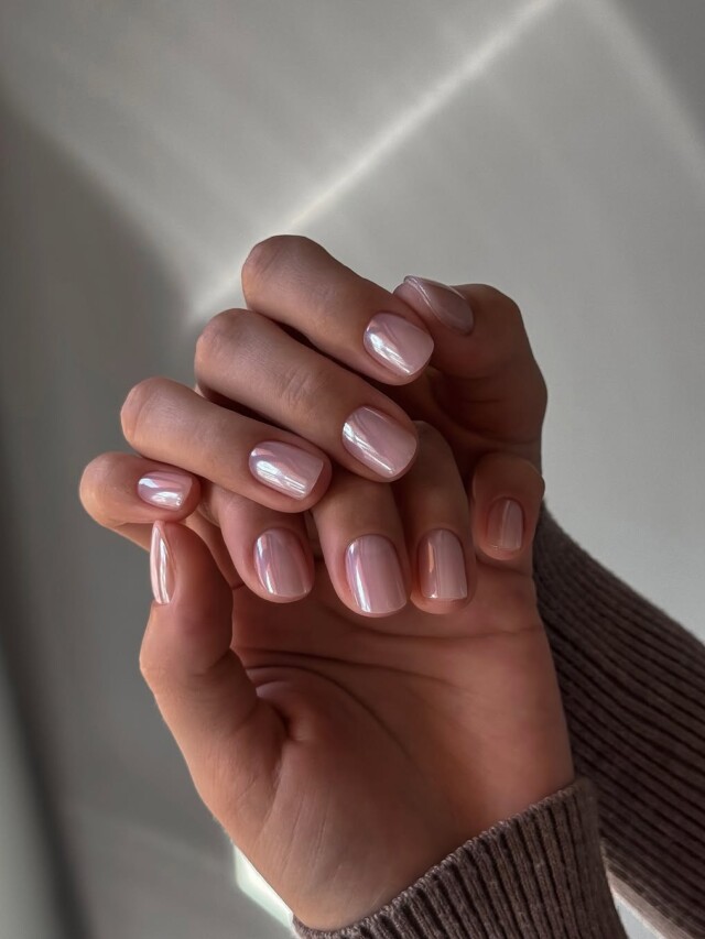 7 cores de esmalte em alta para unhas curtas elegantes