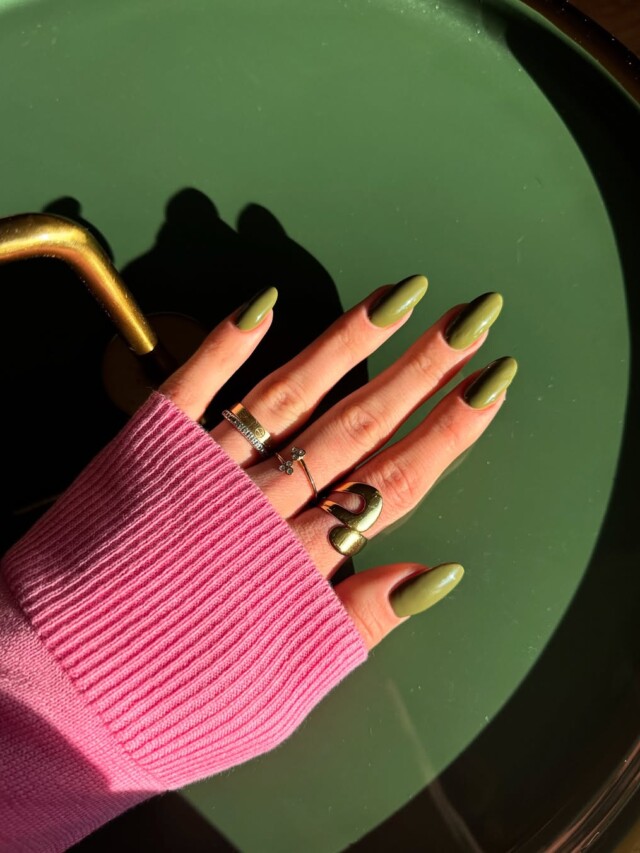3 esmaltes chiques que toda mulher estilosa usa