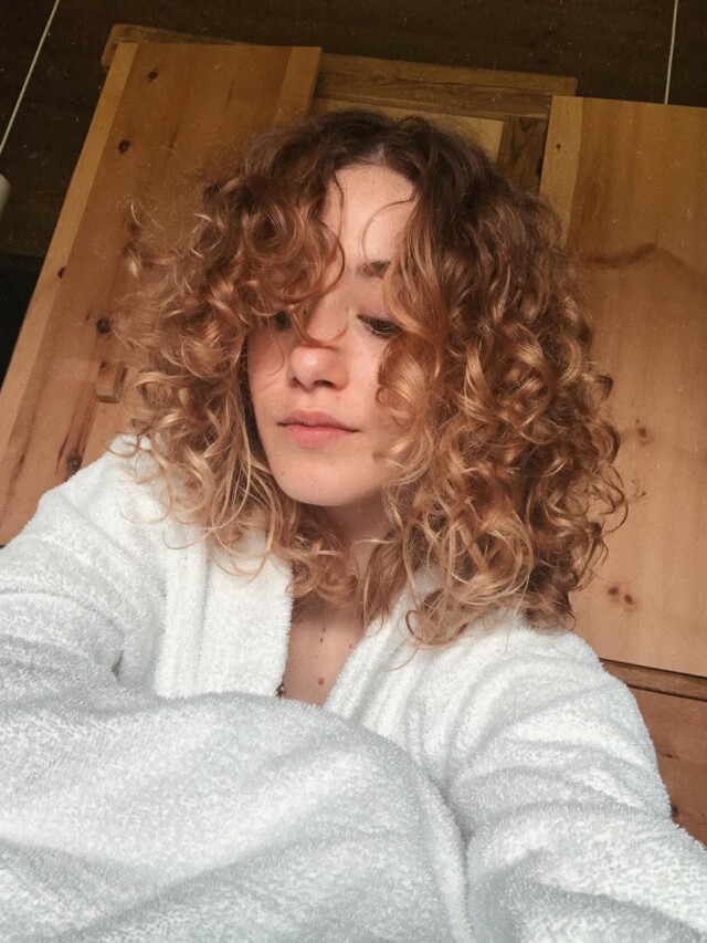 Estes 2 cortes combinam perfeitamente com o cabelo curto e cacheado