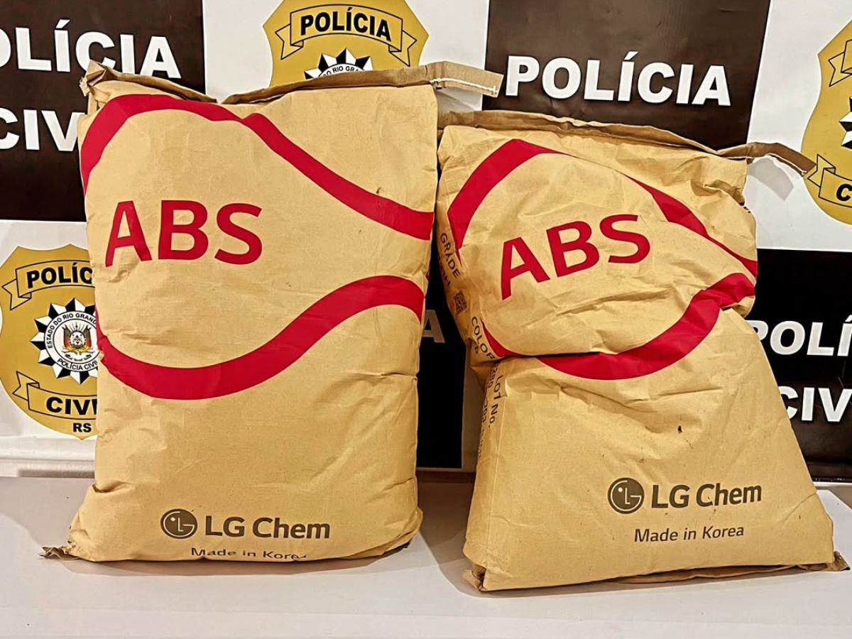 Funcionários de empresas da região são suspeitos de furtar materiais de produção de alto valor e os substituir por itens de baixo custo
