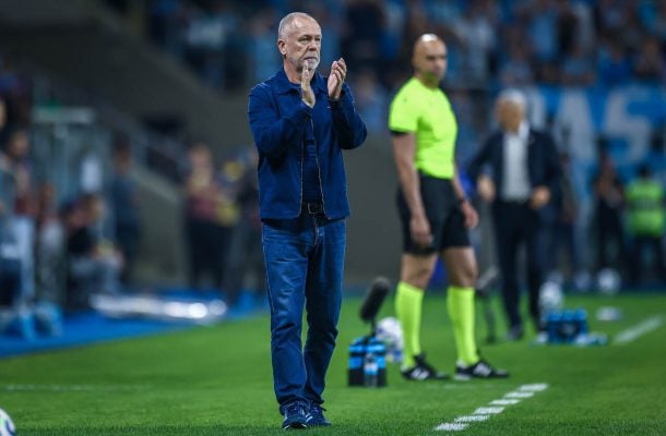Mano critica o Grêmio em goleada para o Bahia: "Amplamente dominado"
