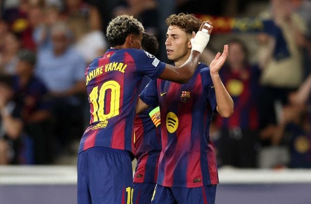 Barcelona atropela Olympiacos com hat-trick de Fermín López na Champions