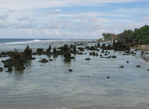 Uma das áreas costeiras de Nauru. 

Foto: d-online / Wikimedia Commons